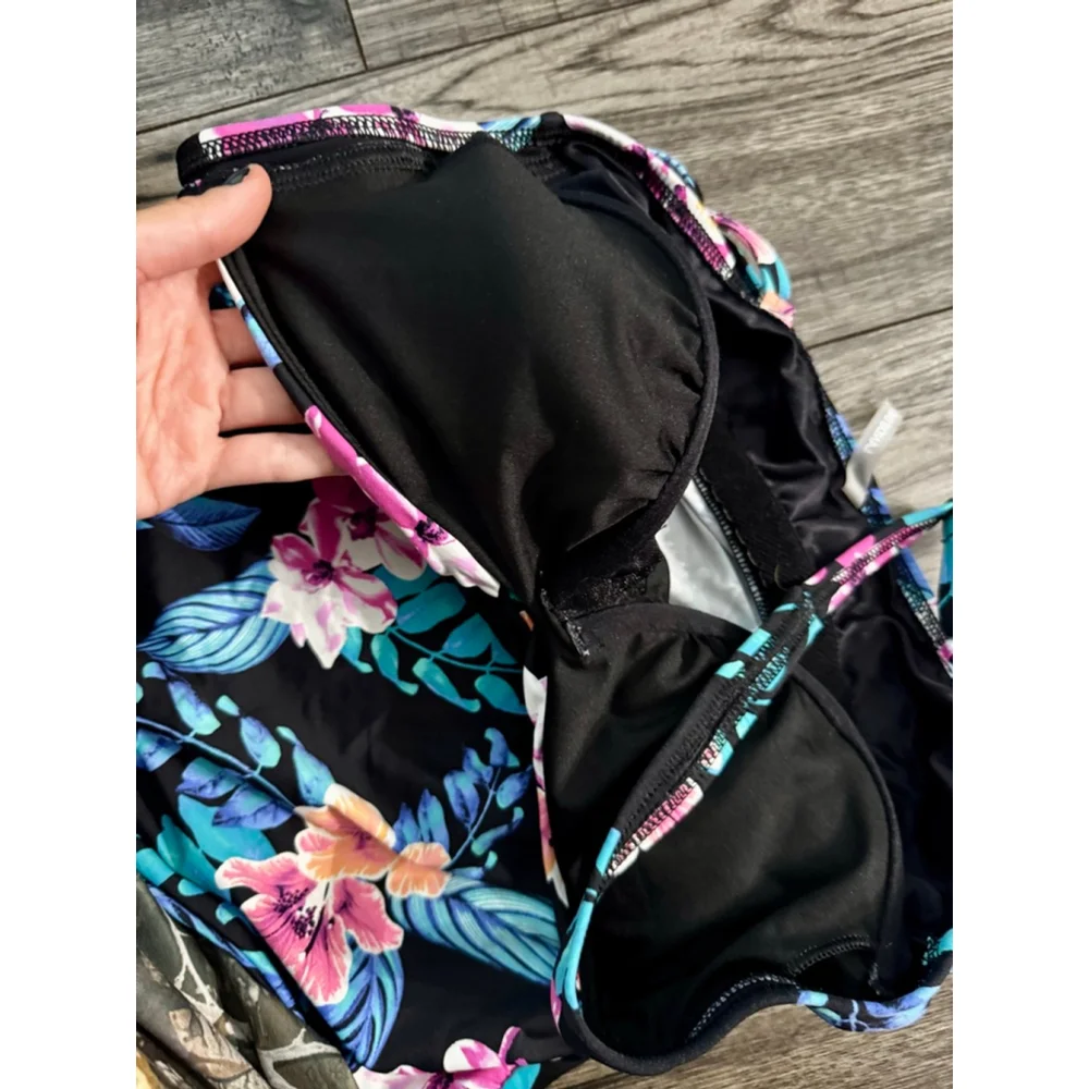 Lands End Size 4 Underwire Tankini $64.95 Originally - Picture 5 of 8